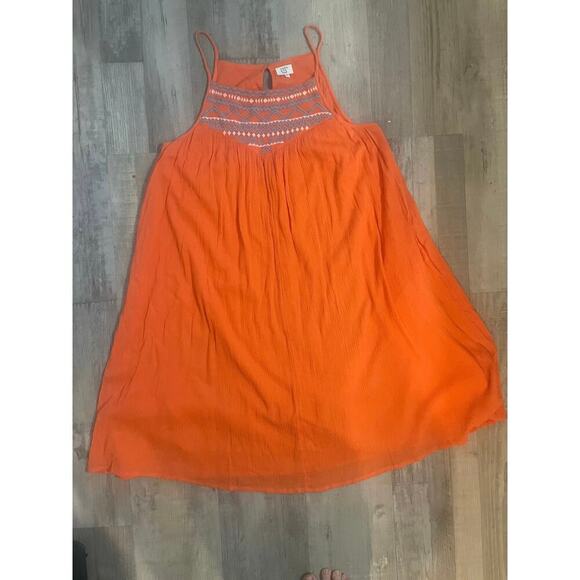 Crown & Ivy Beach Coral Embroidered dress size Medium - Picture 11 of 13
